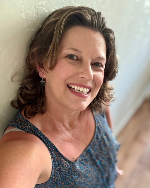 Jessica Howard Photo