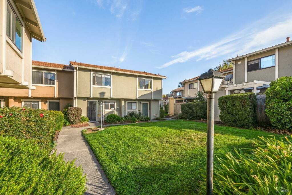 Vallejo Villas commo area. at 2529 Vallejo Street, Santa Rosa, CA 95405