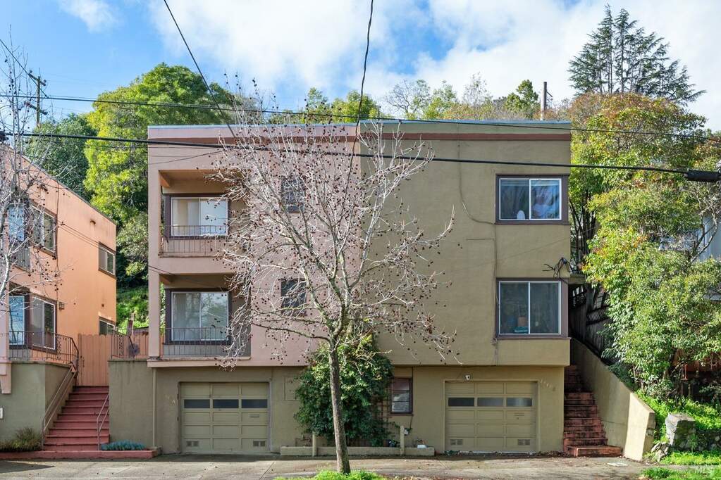 1449 Lincoln Avenue