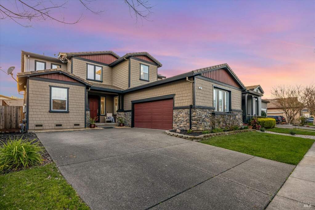 391 Decanter Circle, Windsor, CA 95492