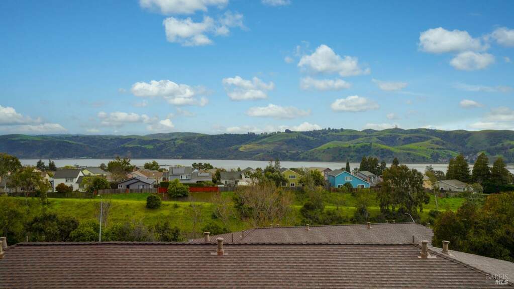 117 Sunset Circle 24, Benicia, CA 94510 MLS 324014345 Christie's
