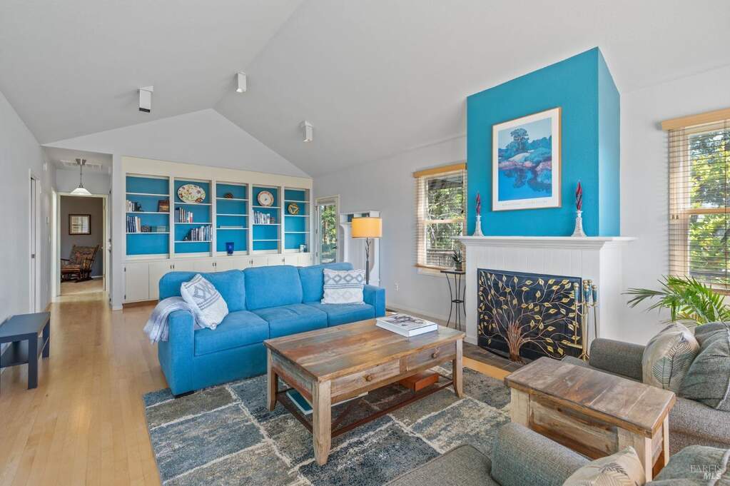 566 Community Hall Lane, St. Helena, CA 94574
