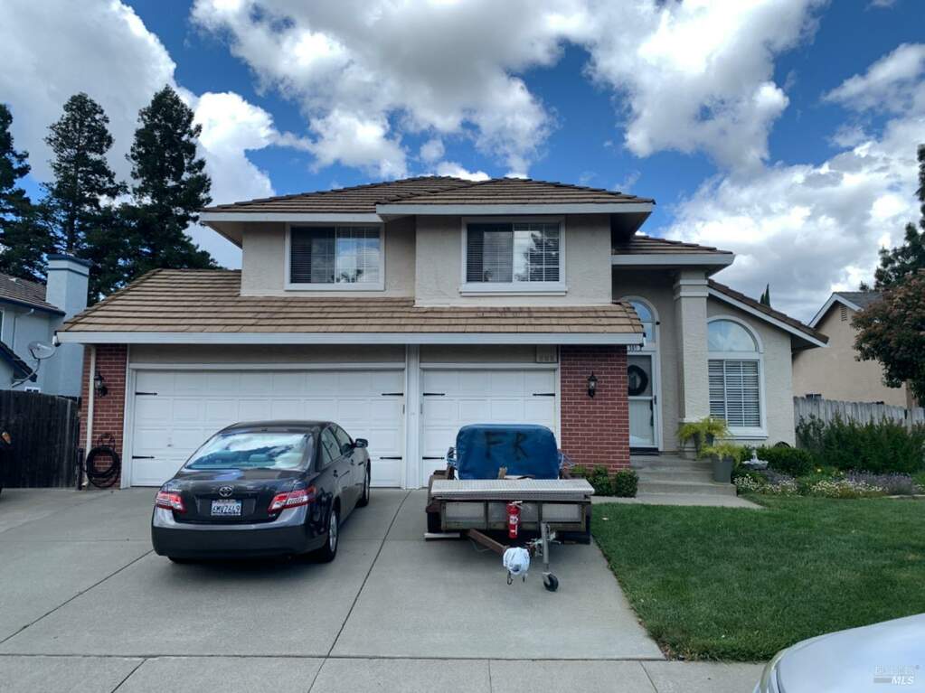 561 Stanford Street, Vacaville, CA 95687