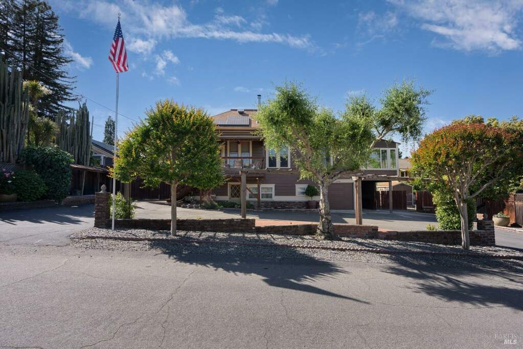 21436 Minnie Street, Geyserville, CA 95441 MLS 324039480 Christie