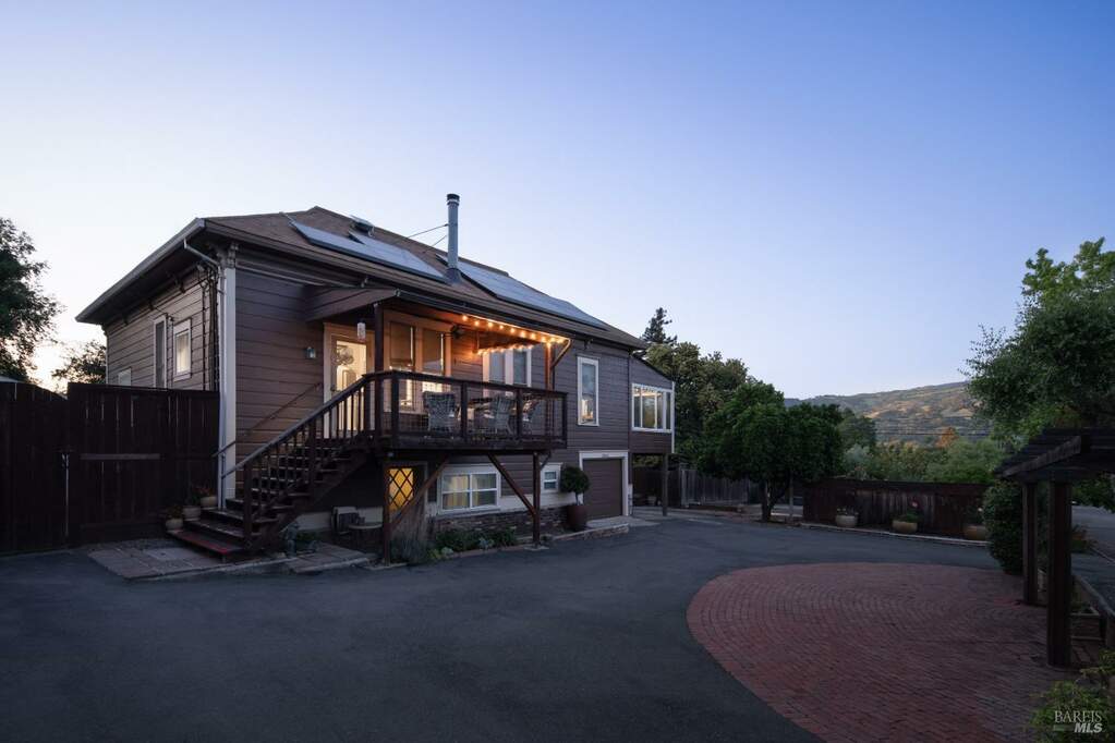 21436 Minnie Street, Geyserville, CA 95441 MLS 324039480 Christie