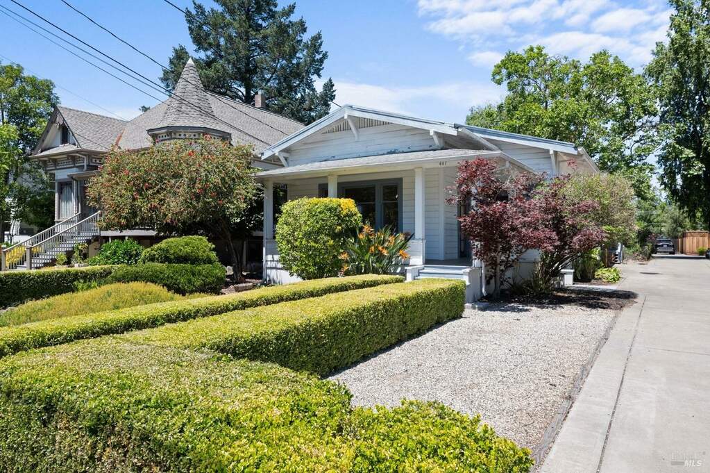 407 Matheson Street, Healdsburg, CA 95448