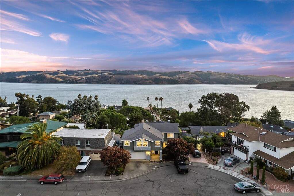 1364 Bonita Bahia Court, Benicia, CA 94510
