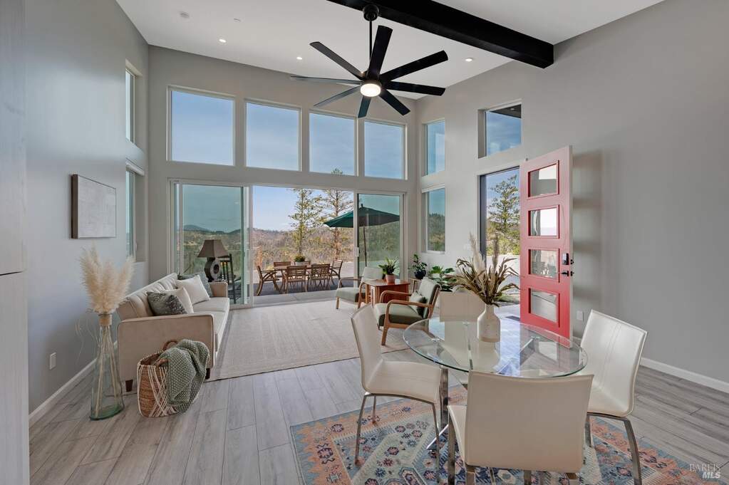 1946 Los Alamos Road, Santa Rosa, CA 95409
