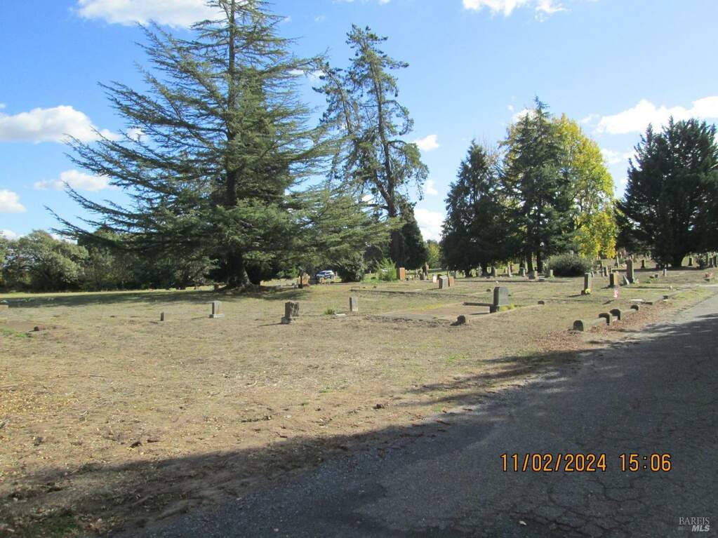 7951 Bodega Avenue, Sebastopol, CA 95472