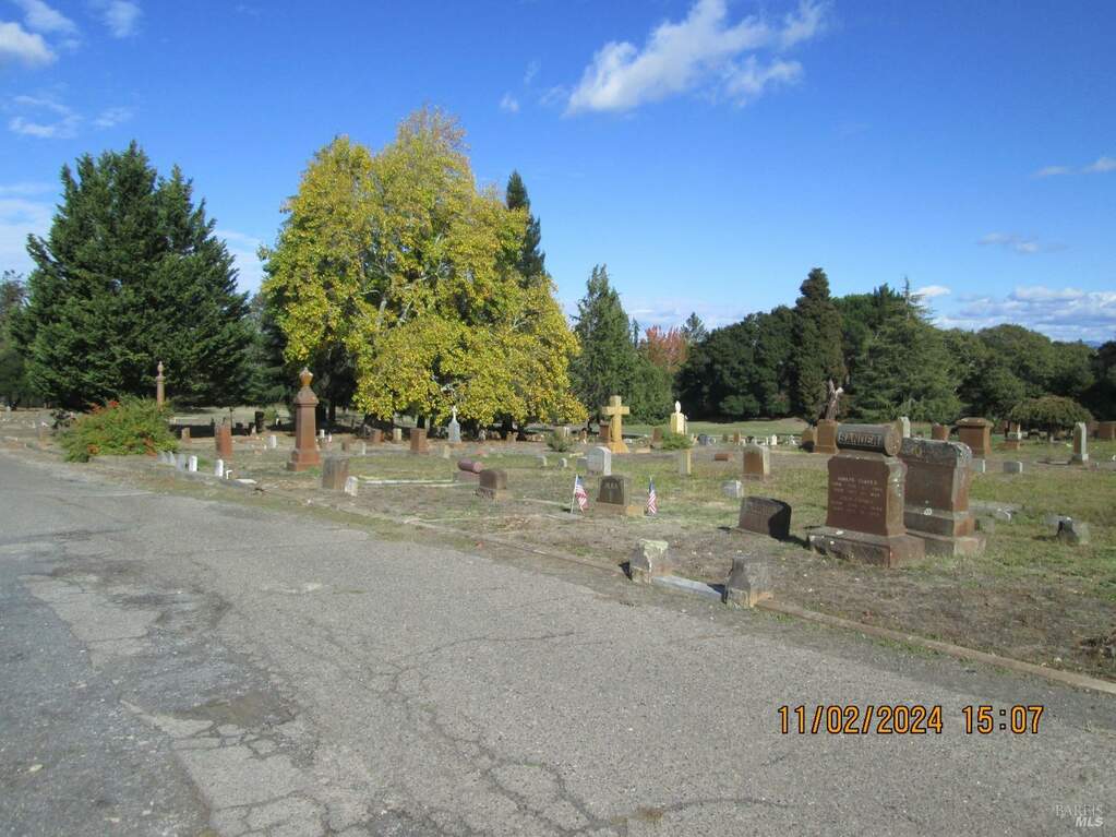 7951 Bodega Avenue, Sebastopol, CA 95472