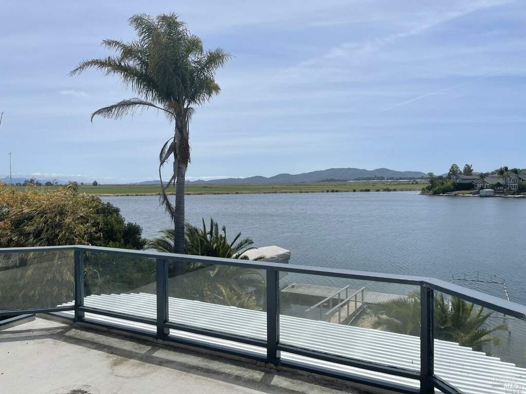 138 Del Oro Lagoon None, Novato, CA 94949