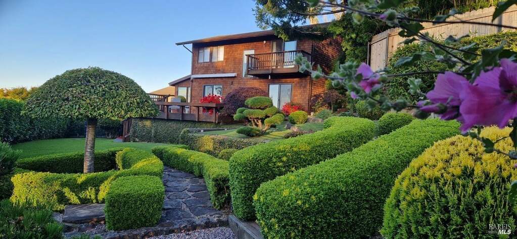 818 Smith Road, Mill Valley, CA 94941