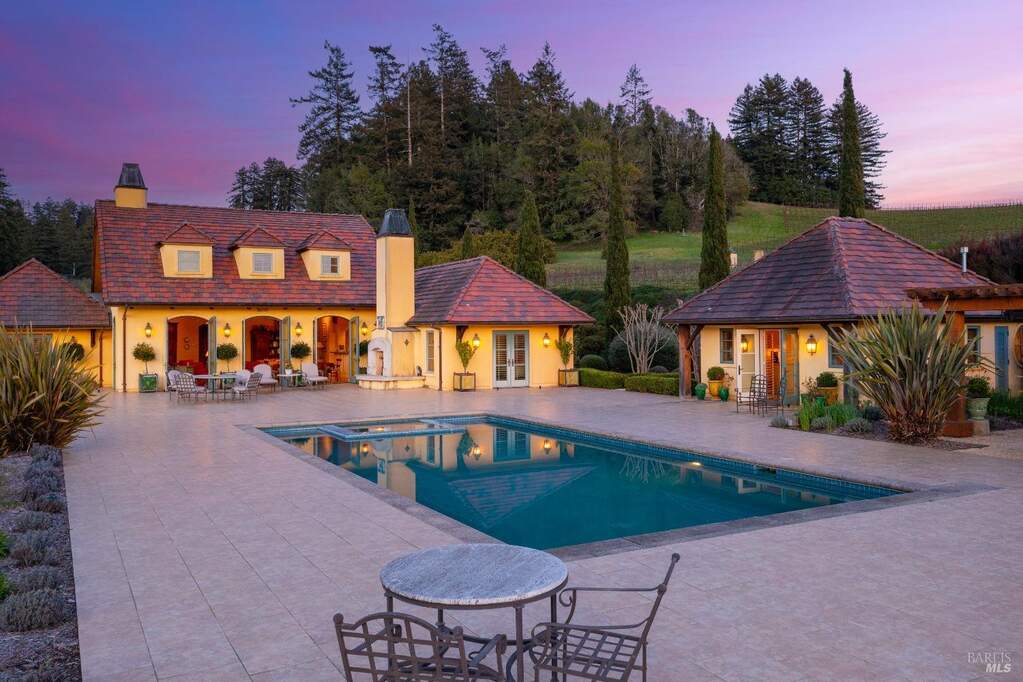 1721 Freestone Flat Road, Sebastopol, CA 95472