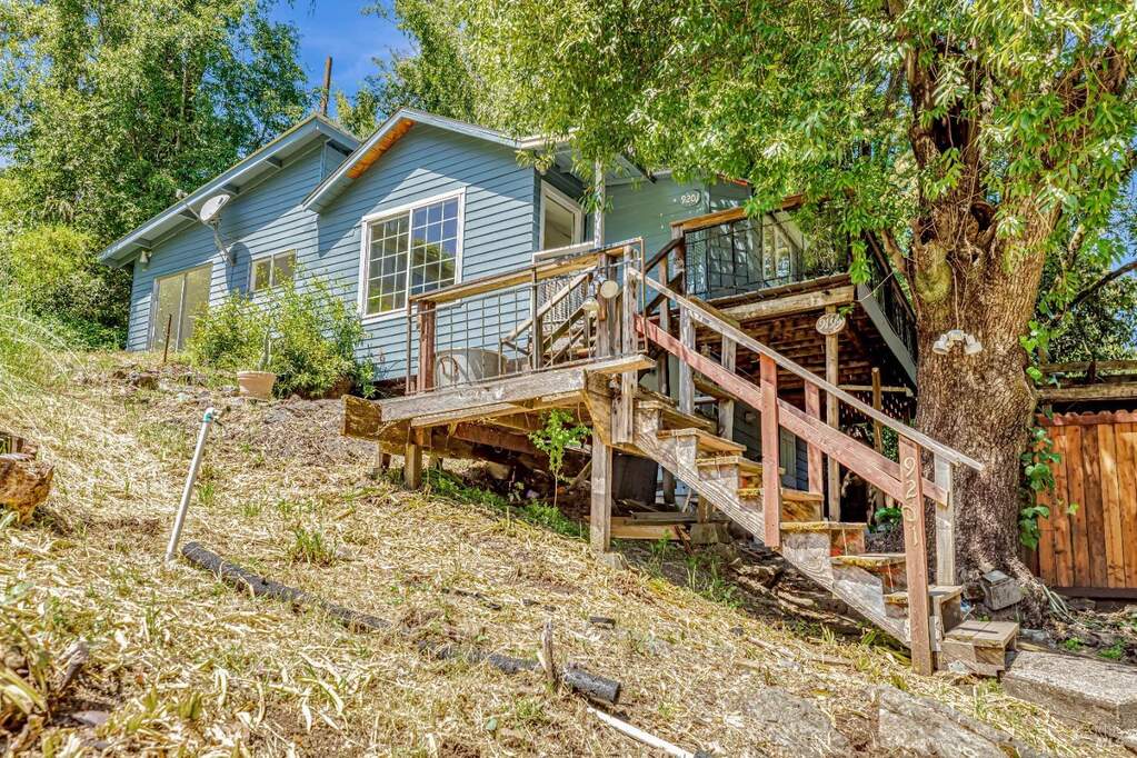 9199 Rio Vista Road, Forestville, CA 95436