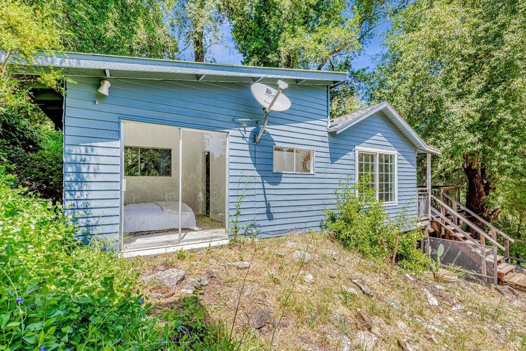 9199 Rio Vista Road, Forestville, CA 95436