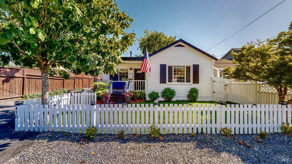 Welcome home 418 W. Cotati is calling you. at 418 W Cotati Avenue, Cotati, CA 94931