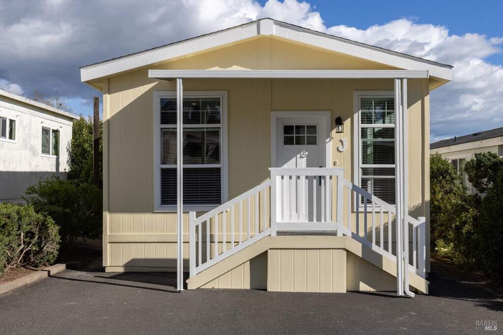 6677 Front Street #J, Forestville, CA 95436