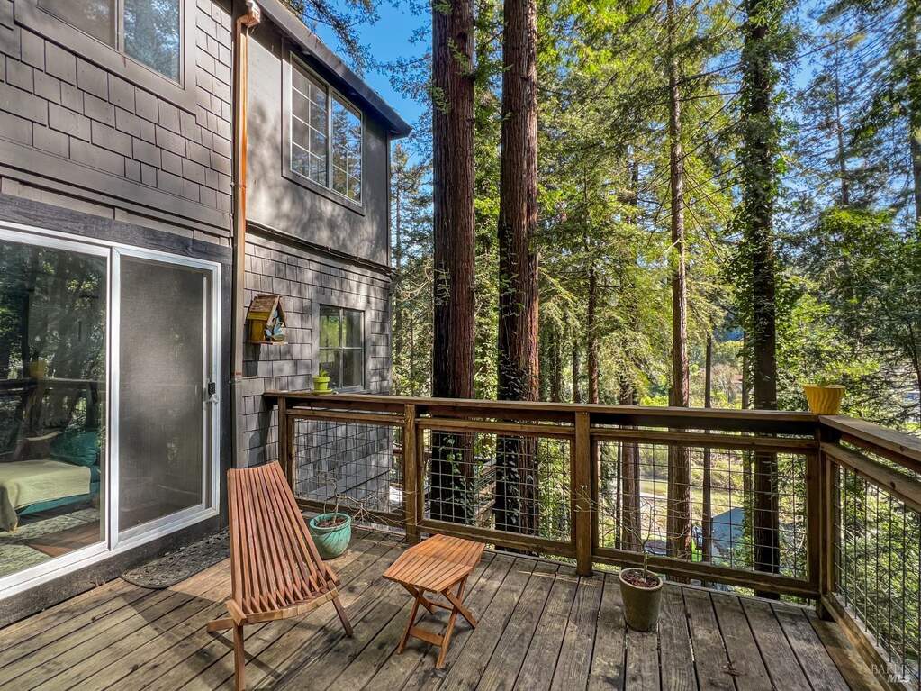 21600 Starrett Hill Drive, Monte Rio, CA 95462
