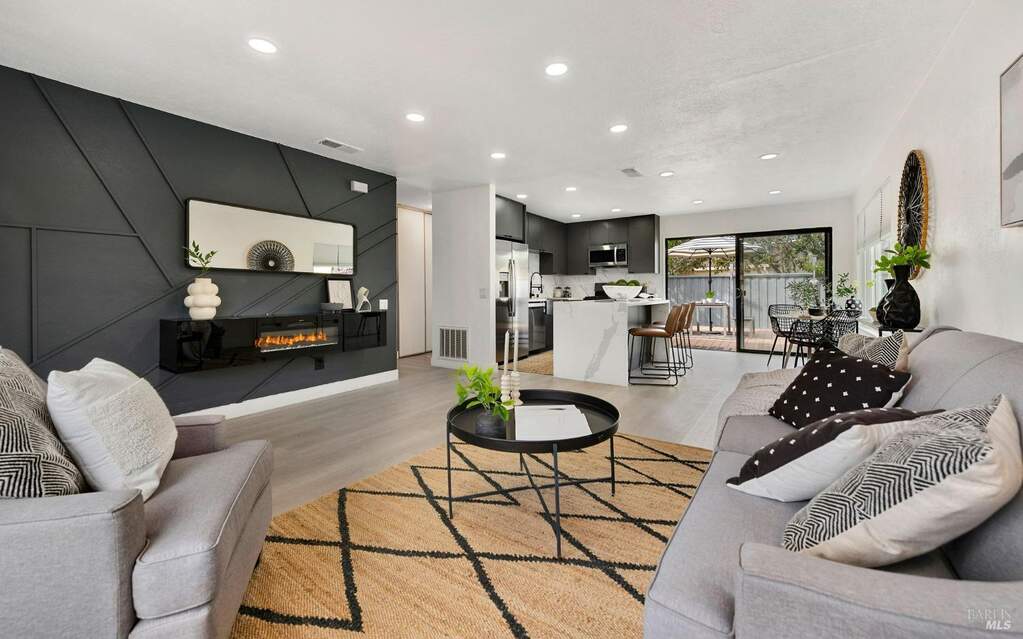 8401 Lakewood Avenue, Cotati, CA 94931