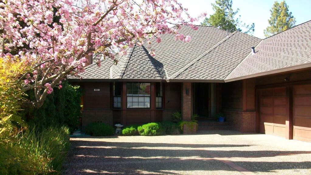 995 Ray Court, Sonoma, CA 95476