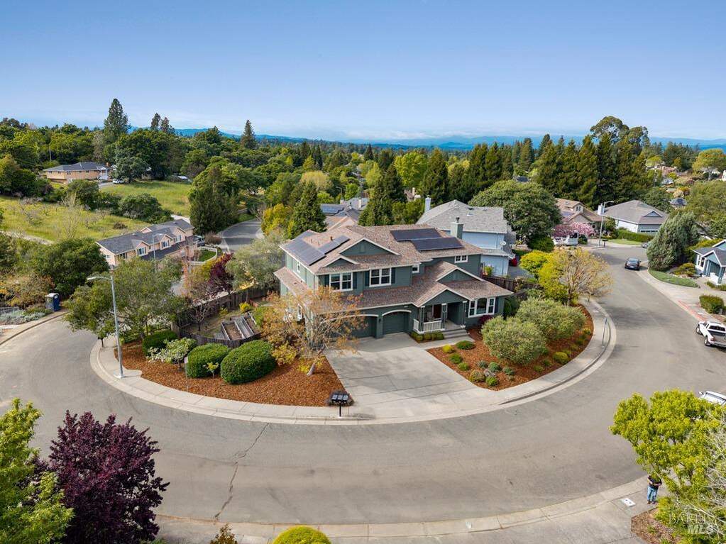 7580 Meadowlark Drive