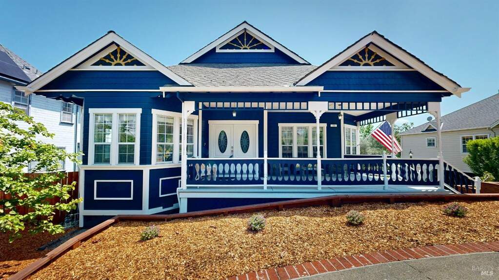 125 Oakbrook Lane