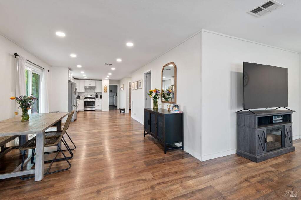 128 Newell Circle, Napa, CA 94558