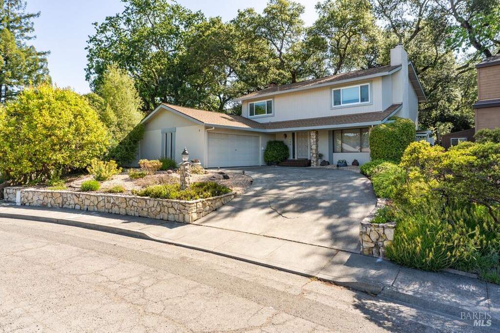 436 Candlelight Drive, Santa Rosa, CA 95403