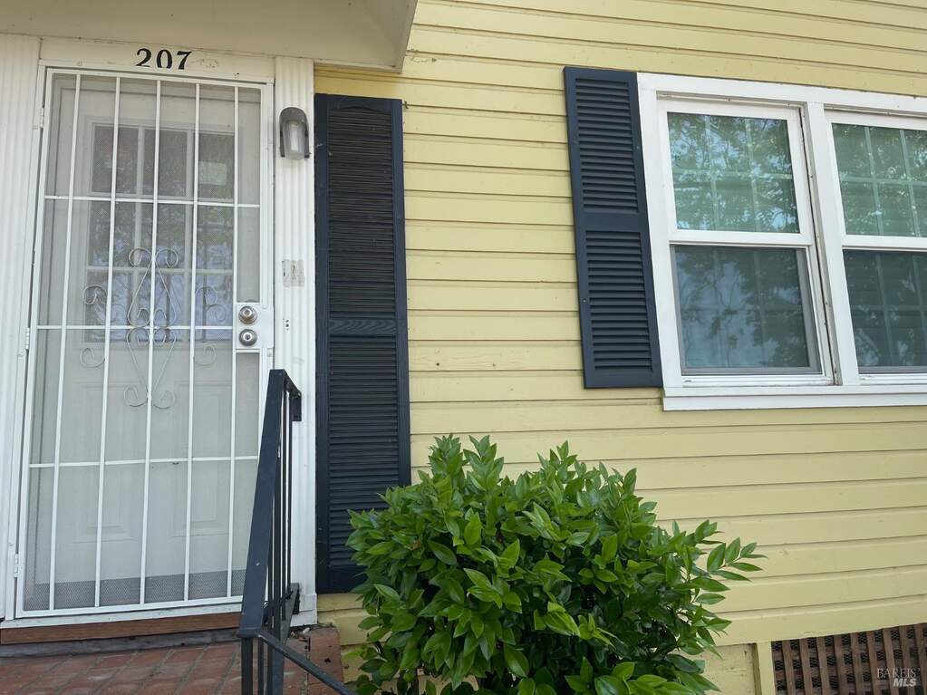 207 Rodgers Street, Vallejo, CA 94590