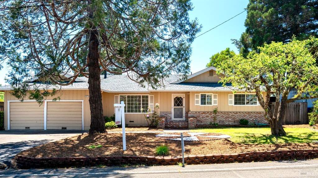 6825 Giusti Road, Forestville, CA 95436
