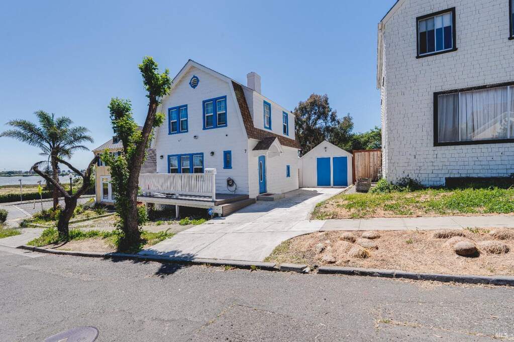 7 Sims Avenue, Vallejo, CA 94590