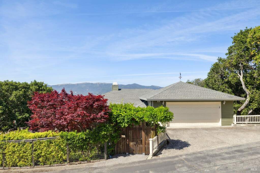 15 Upland Lane, Novato, CA 94945