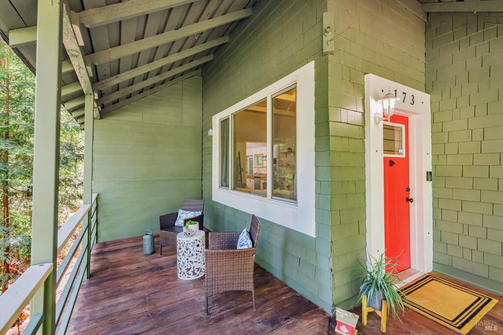173 Redwood Avenue, Camp Meeker, CA 95419