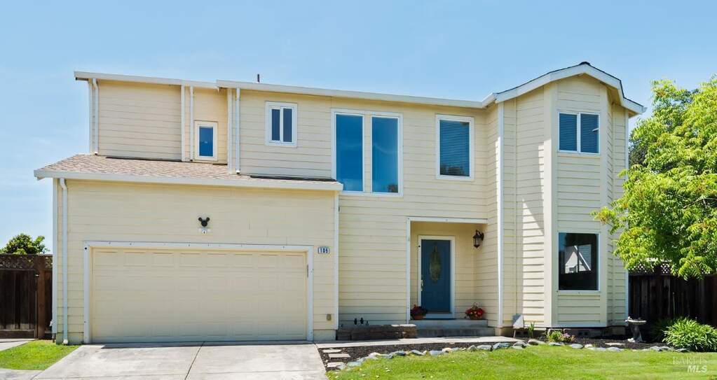 109 Paradise Drive, Napa, CA 94558
