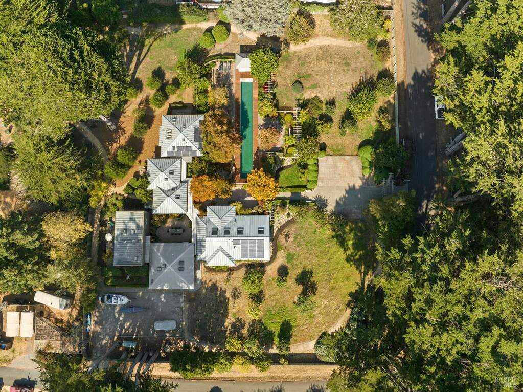 41 Cypress Road, Point Reyes Station, CA 94956
