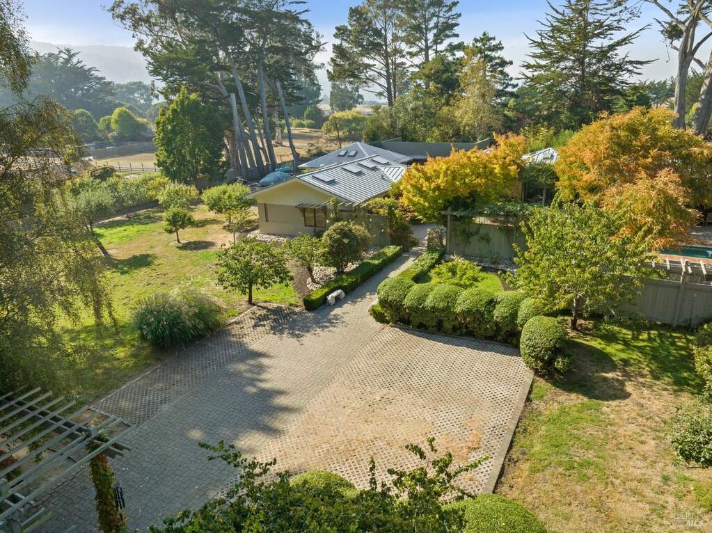 41 Cypress Road, Point Reyes Station, CA 94956