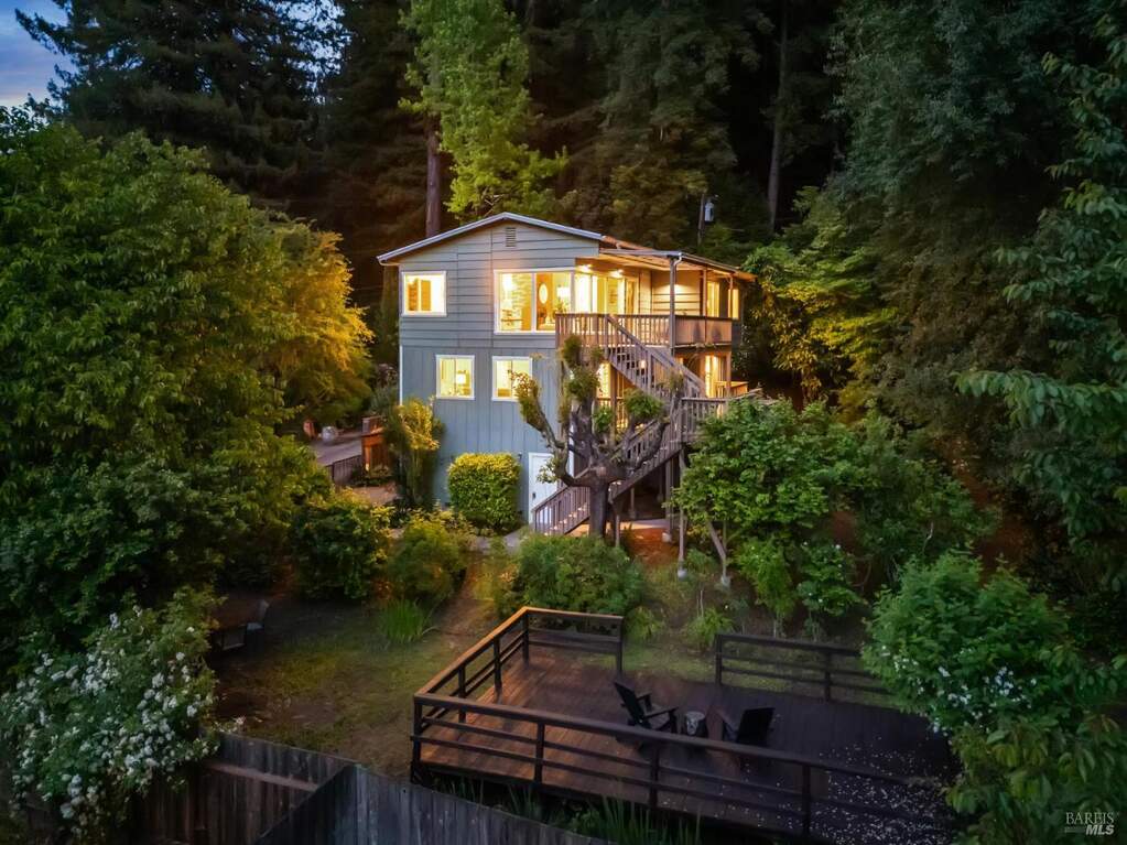 14902 Melody Avenue, Guerneville, CA 95446
