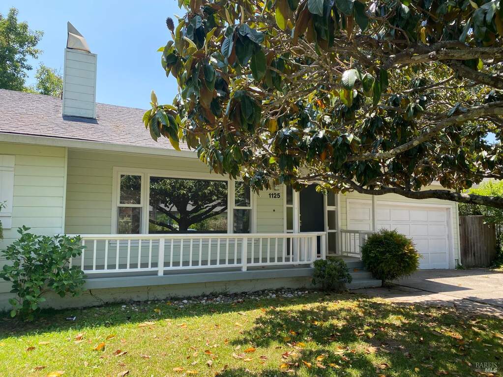 1125 East Court, Novato, CA 94945