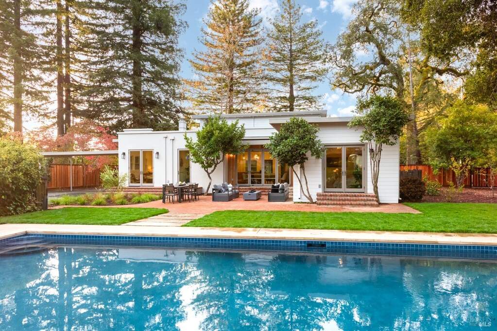 681 S Fitch Mountain Road, Healdsburg, CA 95448