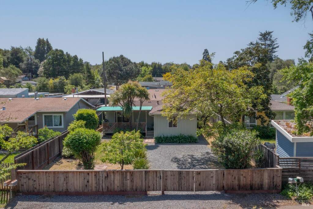 8419 Spring Drive, Forestville, CA 95436