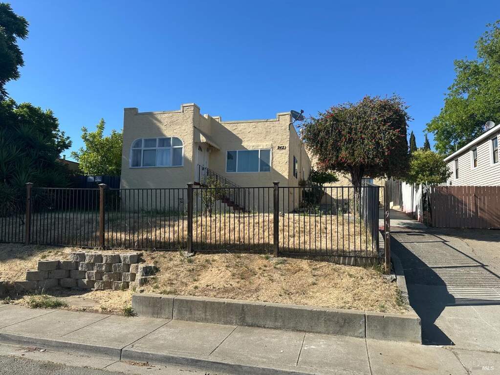 942 Benicia Road, Vallejo, CA 94591