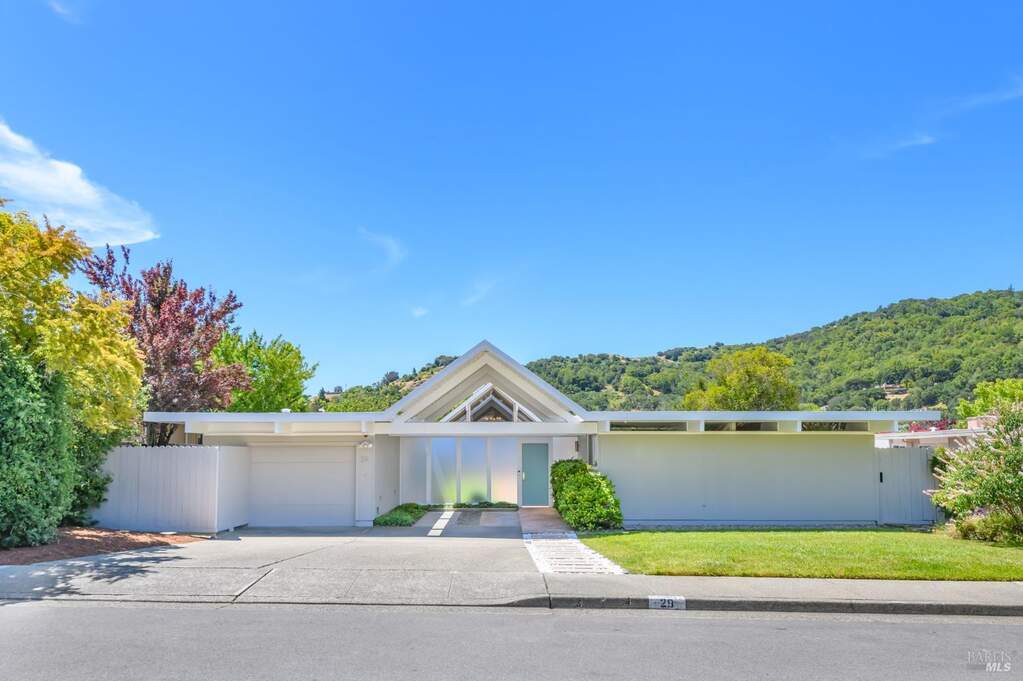 29 Mount Foraker Drive, San Rafael, CA 94903