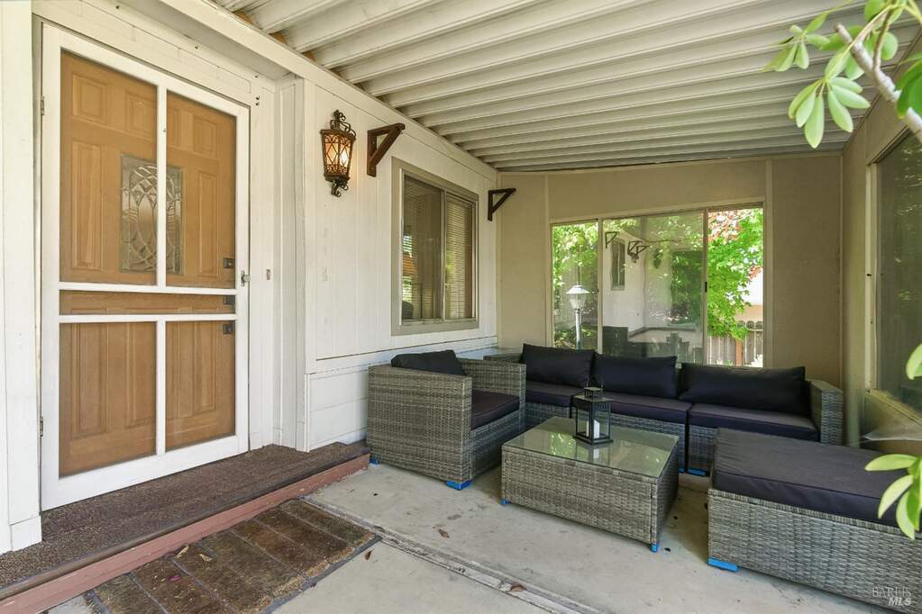 154 Brookview Court, Santa Rosa, CA 95409
