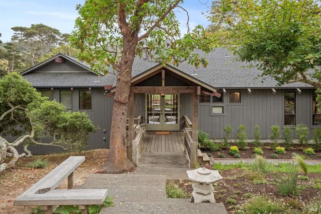 10 Miwok Way