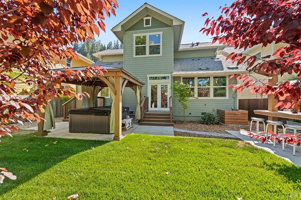 14610 Jomark Lane, Occidental, CA 95465