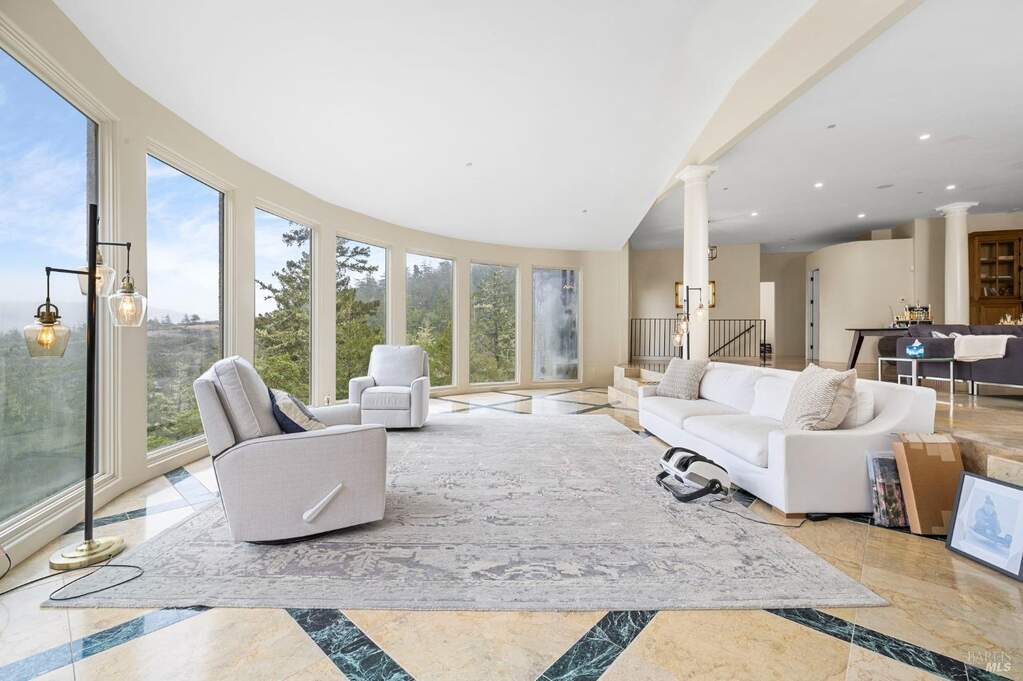 125 E Sylvestris Drive, San Geronimo, CA 94963