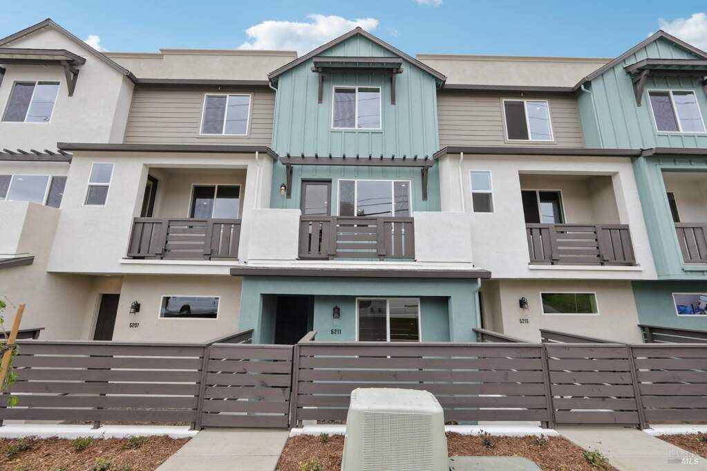 5187 Dalai Lama Avenue, Richmond, CA 94804