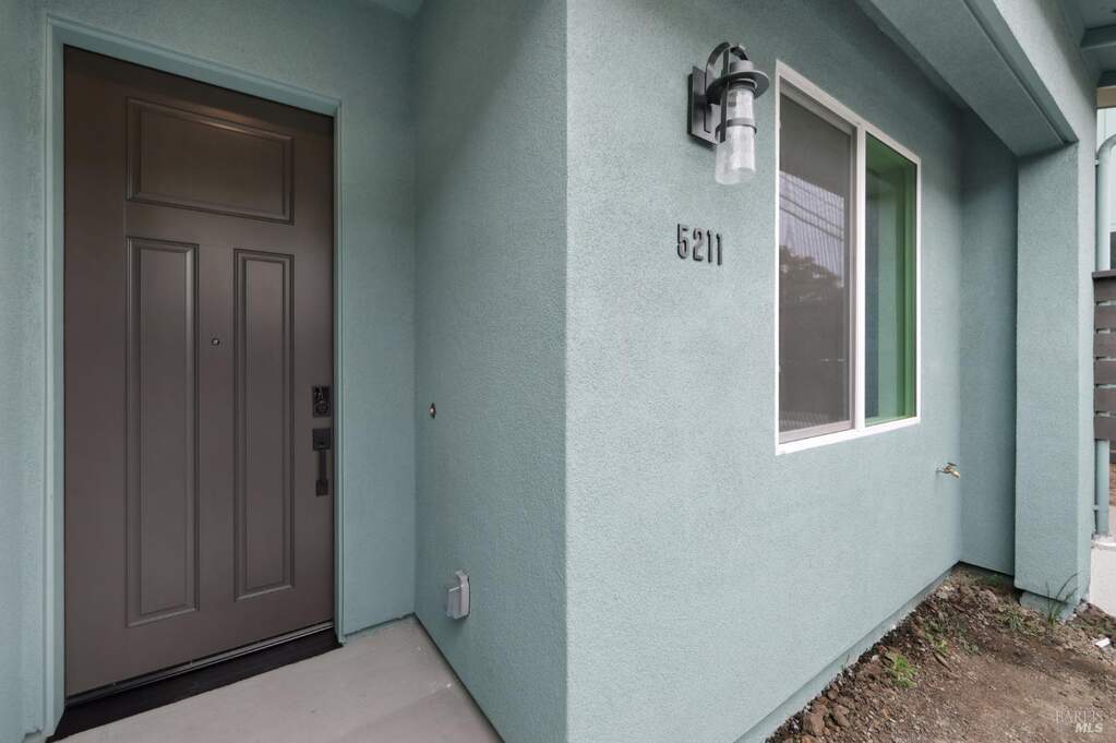 5187 Dalai Lama Avenue, Richmond, CA 94804