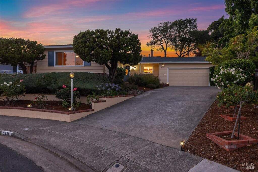5331 Diane Way