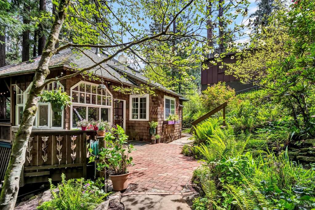 70 Mission Street, Camp Meeker, CA 95419